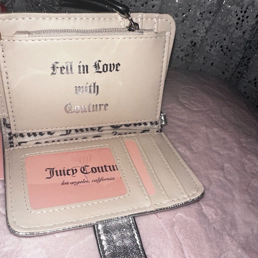 Juicy Couture silver shoulder bag and matching wallet set - Picture 8 of 9